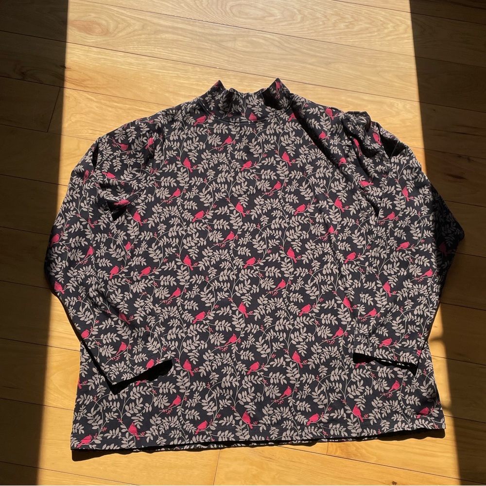 Adorable Cardinal Nature Long Sleeve Turtleneck